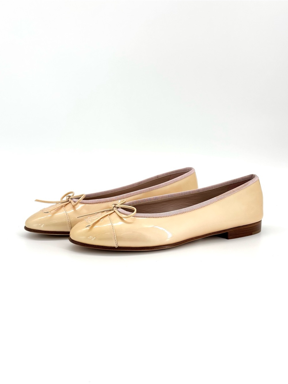 Chanel Vintage Lagerfeld CC Logo Bow Cap Toe Patent Leather Ballet Flats 38.5